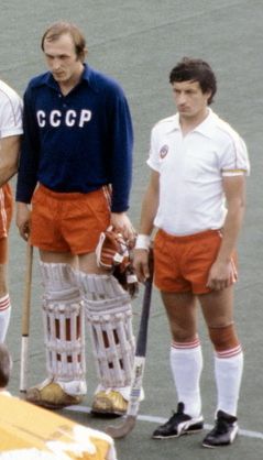 File:Vladimir Pleshakov and Leonid Pavlovski 1980.jpg