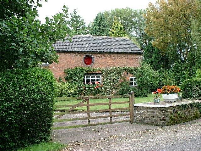 File:Bridgemere - Wheel Green Farm.jpg