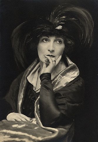 File:Lady hazel lavery01.jpg