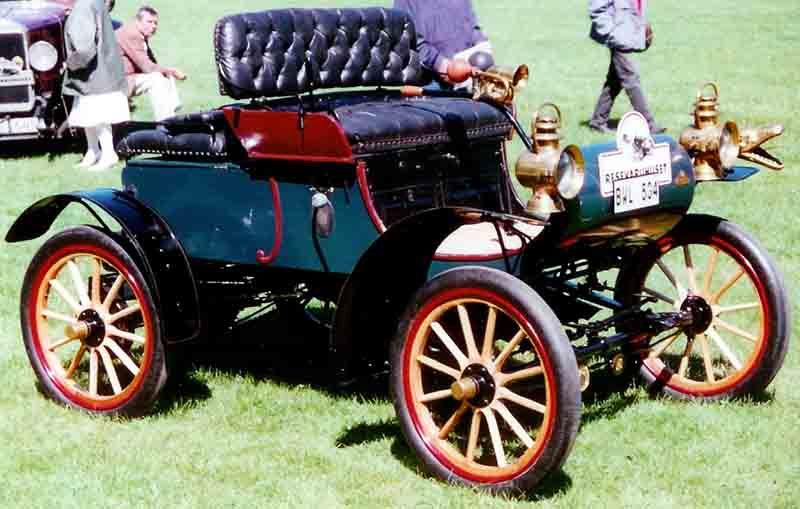 File:Oldsmobile Curved Dash Runabout 1904 2.jpg