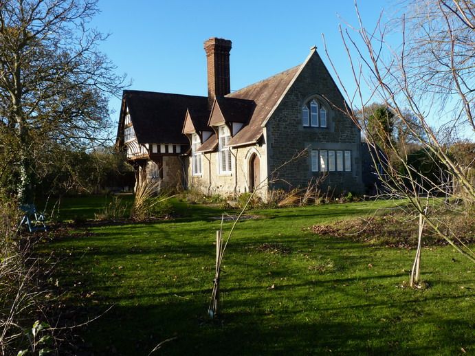 File:Primary School, Church Preen.jpg