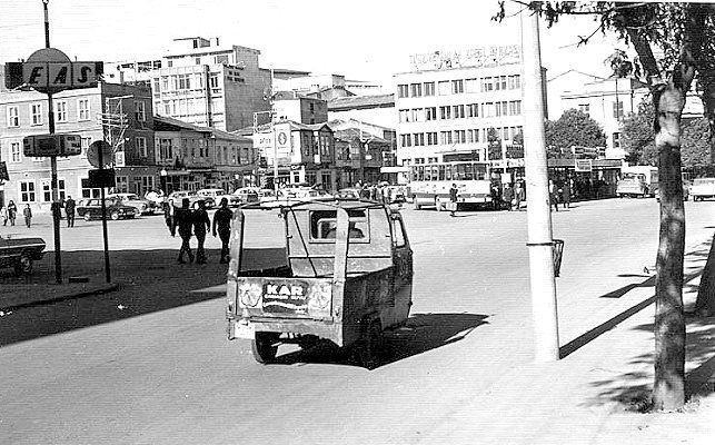 File:Samsun Cumhuriyet Meydanı, 1973 (2).jpg