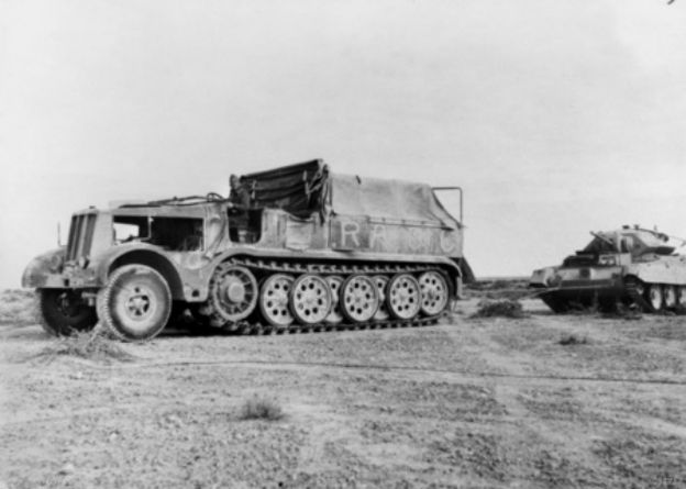 File:SdKfz 9 pulls Crusader tank 1942.jpg