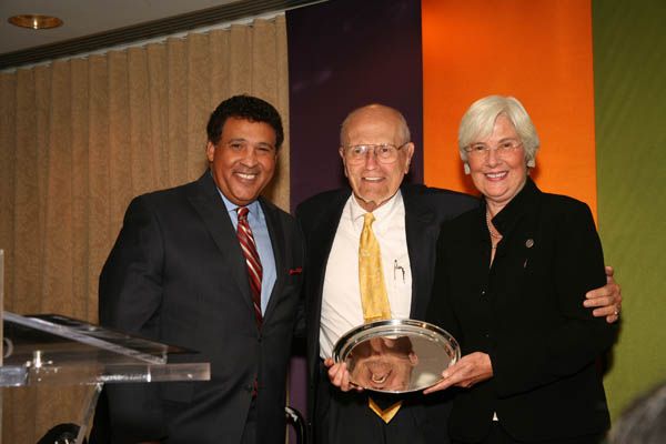 File:March of Dimes Lifetime Achievement Award 0920.jpg