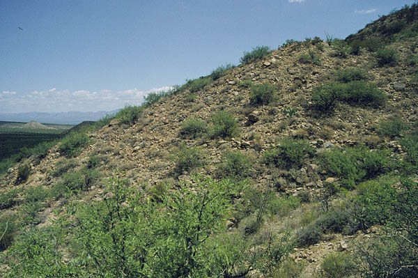 File:Marijilda Canyon Hanging Canal.jpg