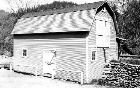 File:Rand Ranger Station Barn, 1936.jpg