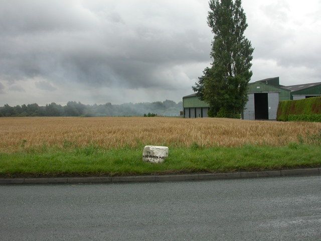 File:Rixton, milestone - geograph.org.uk - 1137569.jpg