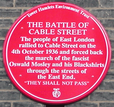 File:Battle-of-Cable-Street-red-plaque.png