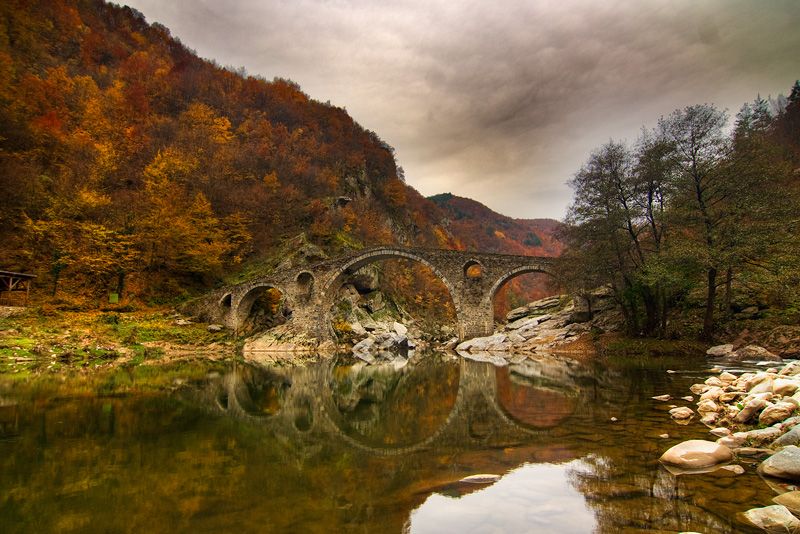 File:Dyavolski bridge.jpg