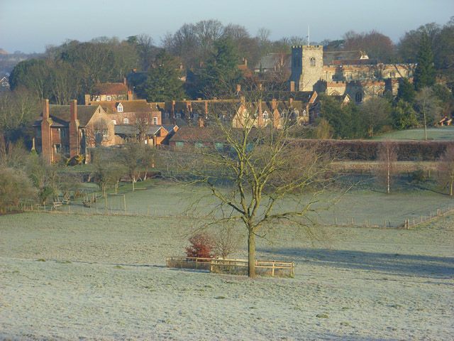 File:Ewelme - geograph.org.uk - 1082134.jpg