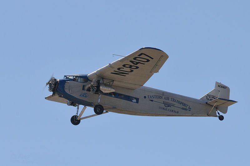 File:Ford Trimotor EAA.jpg