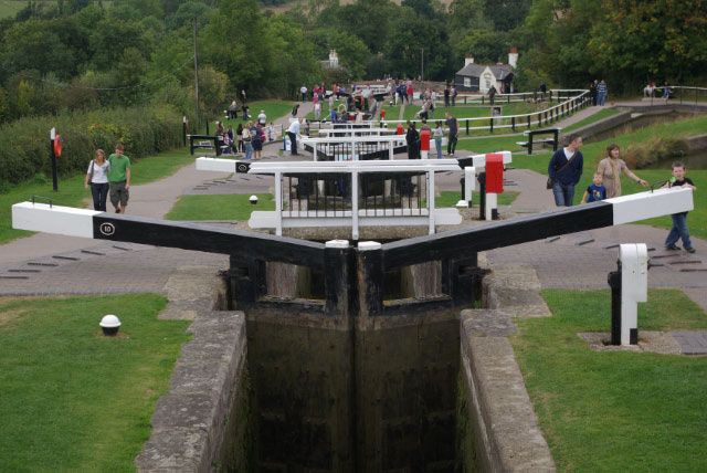 File:Foxton Locks - geograph.org.uk - 1514227.jpg