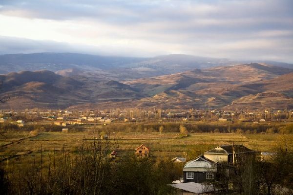 File:Panorama of Kasumkent.jpg