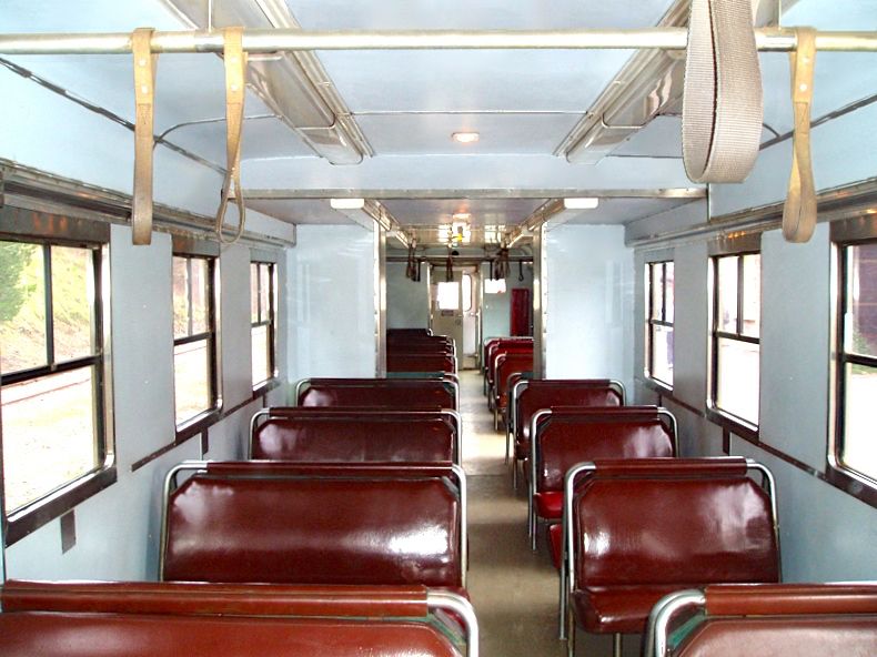 File:SAR 400 class railcar ('Redhen') interior.jpg