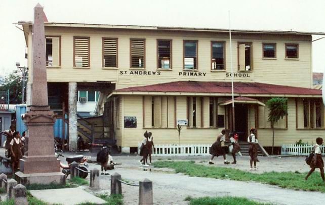 File:School in Georgetown.jpg