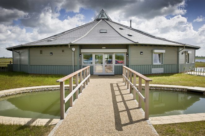 File:Visitors centre UK.jpg