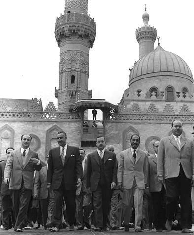 File:Egyptian officials at al-Azhar, 1959.jpg