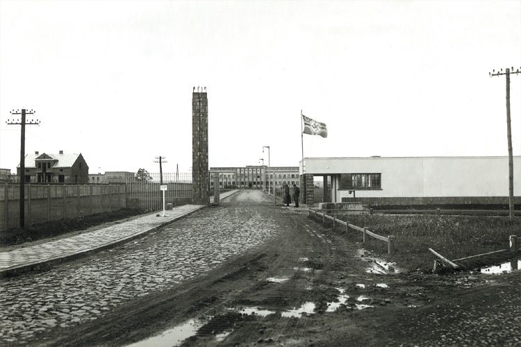 File:Flugmotorenwerke Reichshof GmbH (1941).jpg