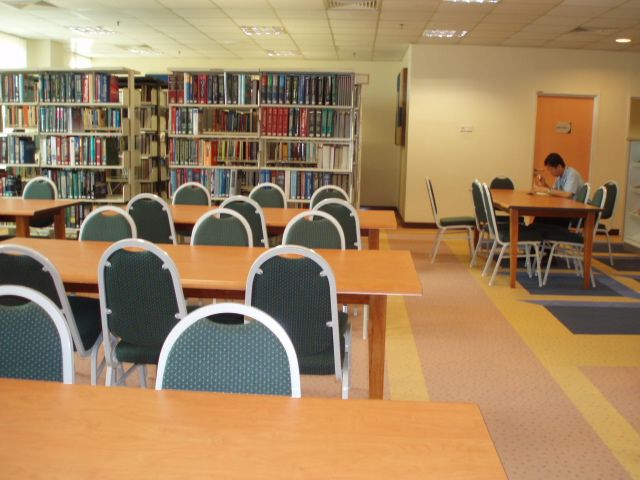 File:Hospital Tengku Ampuan Rahimah library.jpg