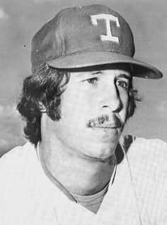 File:Joe Lovitto - Texas Rangers - 1974.jpg