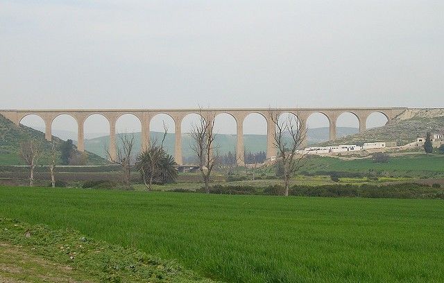 File:Pont Cinquième de Béja1.jpg