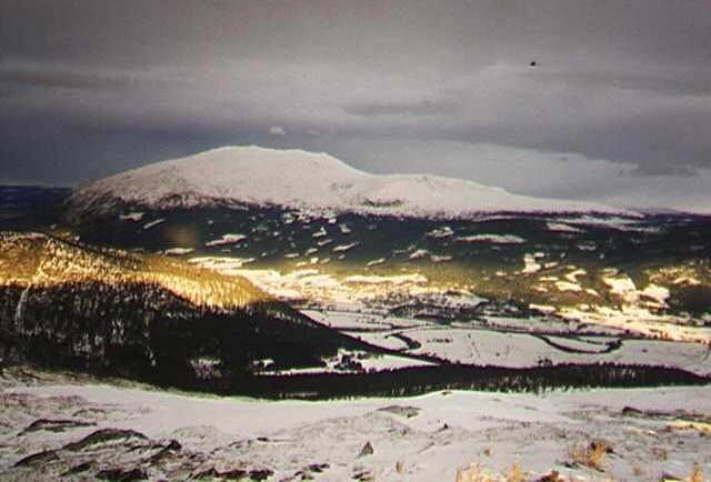 File:Tronfjell.jpg