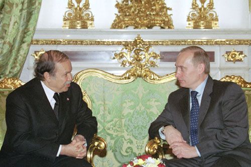 File:Vladimir Putin 4 April 2001-1.jpg