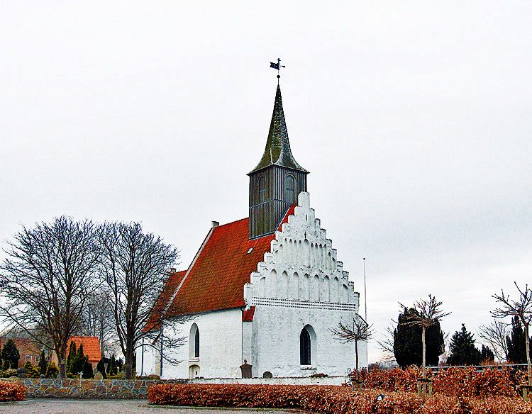 File:06-04-02-h1 Kappel kirke (Lolland).JPG