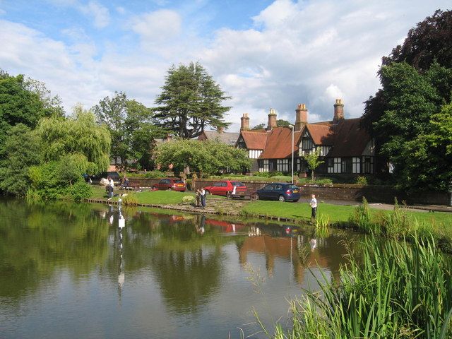 File:Christleton - Duckpond.jpg