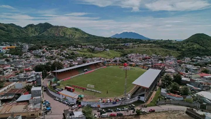 File:Estadio Winston Pineda Gudiel.jpg