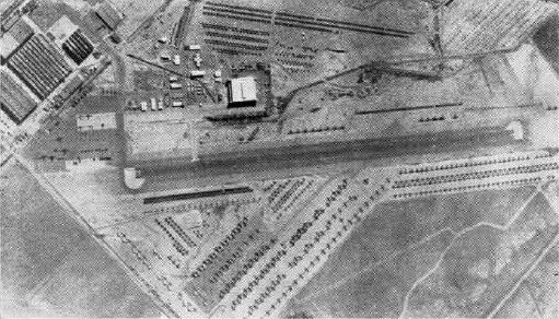 File:NAF Litchfield Park aerial photo 1950.jpg