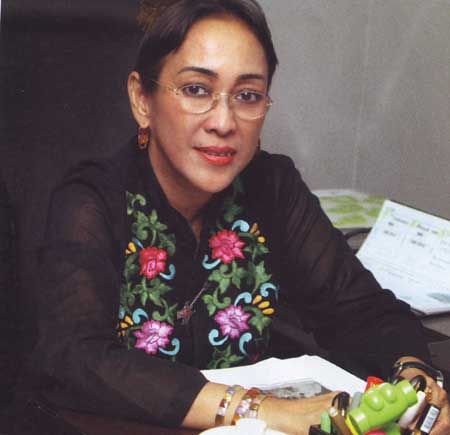 File:Sukmawati Sukarnoputri.jpg