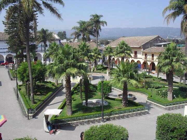 File:Vista del Parque Municipal de Jalacingo.jpg