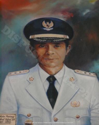 File:Wali Kota Padang Syahrul Ujud.jpg