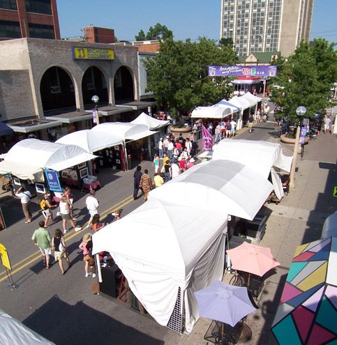 File:AnnArbor-MI-ArtFair.jpg