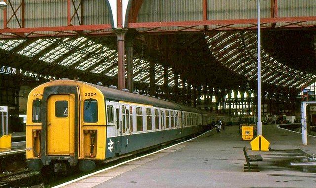 File:Brighton station - geograph.org.uk - 1083166.jpg