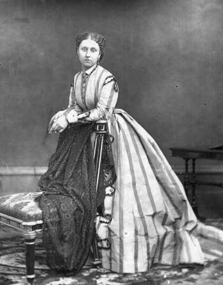 File:Louise 1860s.jpg