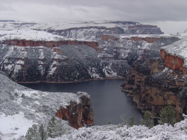 File:Bighorn Canyon North District Snow.jpg