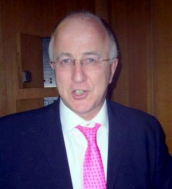 File:Denis MacShane, February 2008 (cropped).jpg