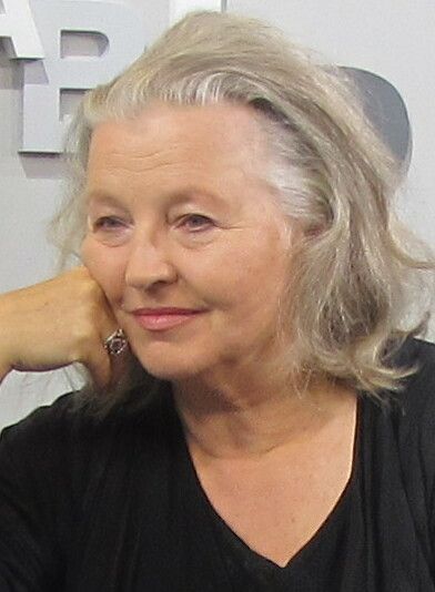 File:Hanna Schygulla Buchmesse (cropped).JPG