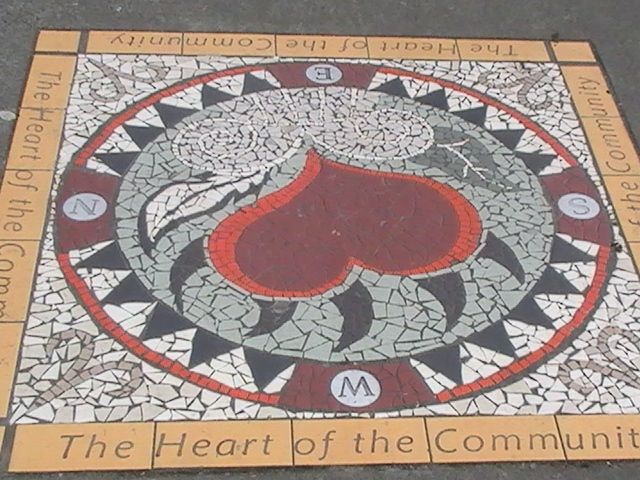 File:Heart of the Community mural.jpeg