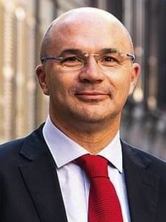 File:Luca vecchi sindaco (cropped).jpg