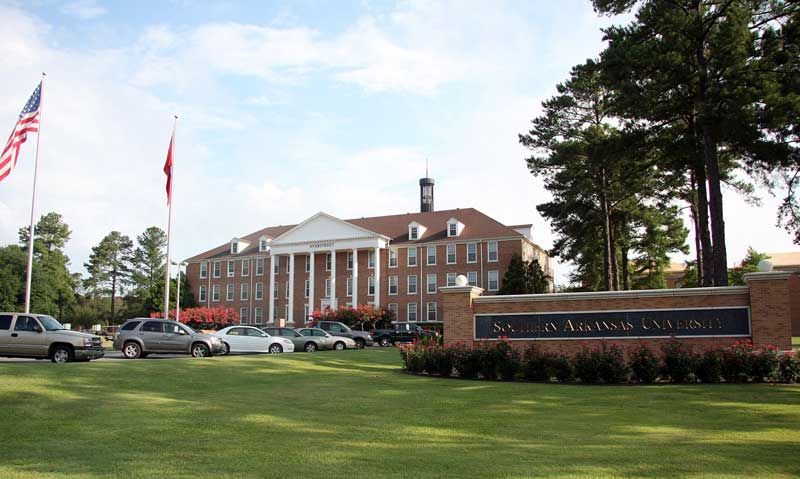 File:Southern Arkansas University's Overstreet Hall.jpg