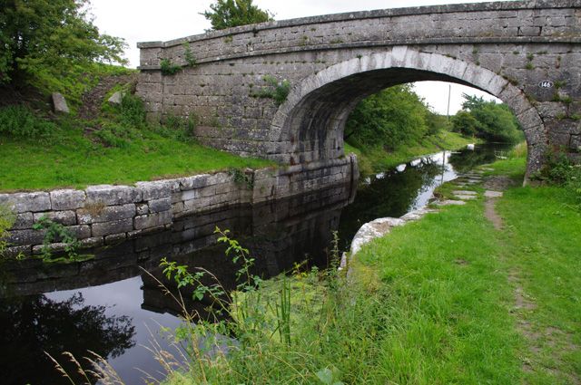 File:Bridge 146, Lancaster Canal.jpg