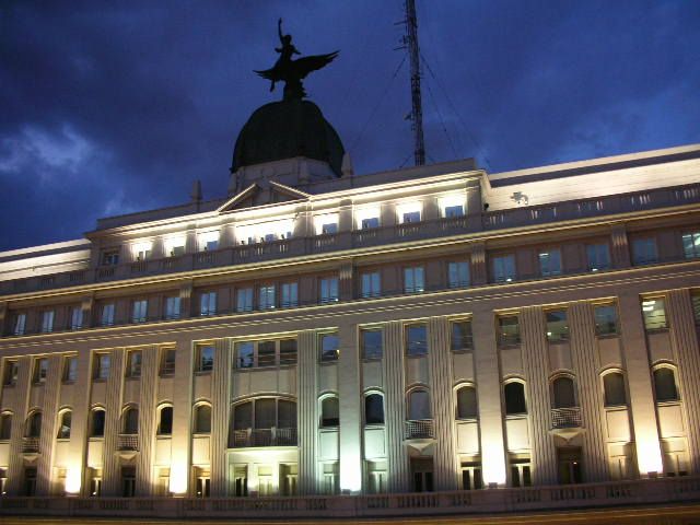 File:Edificio Madrid-París (Madrid) 02.jpg