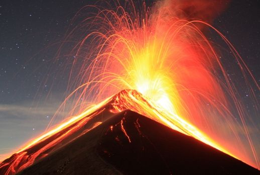 File:Fuego Eruption, March 30, .2013.jpg