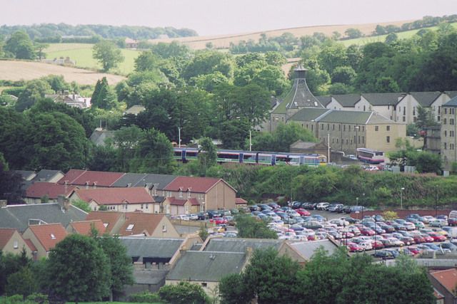 File:Linlithgow - geograph.org.uk - 4429.jpg