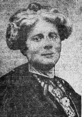 File:Mathilde Alanic en 1929.png