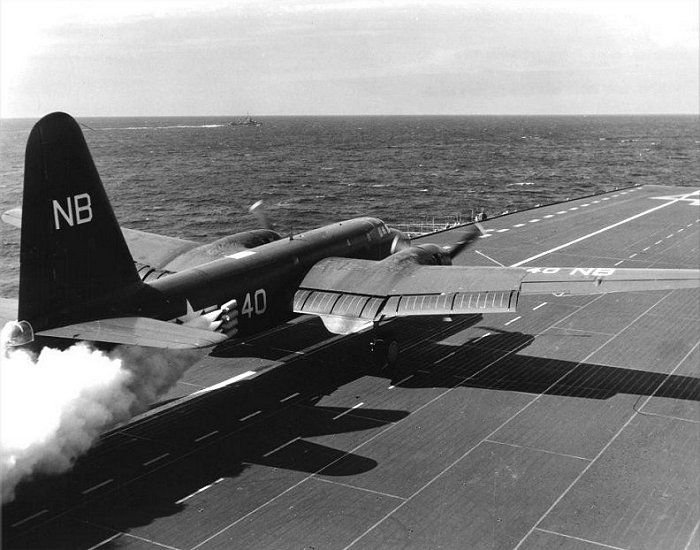 File:P2V-3 CVB-41 launch 1949.jpg