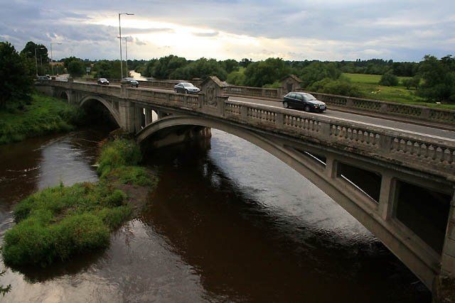 File:Atcham Bridge - geograph.org.uk - 1674026.jpg